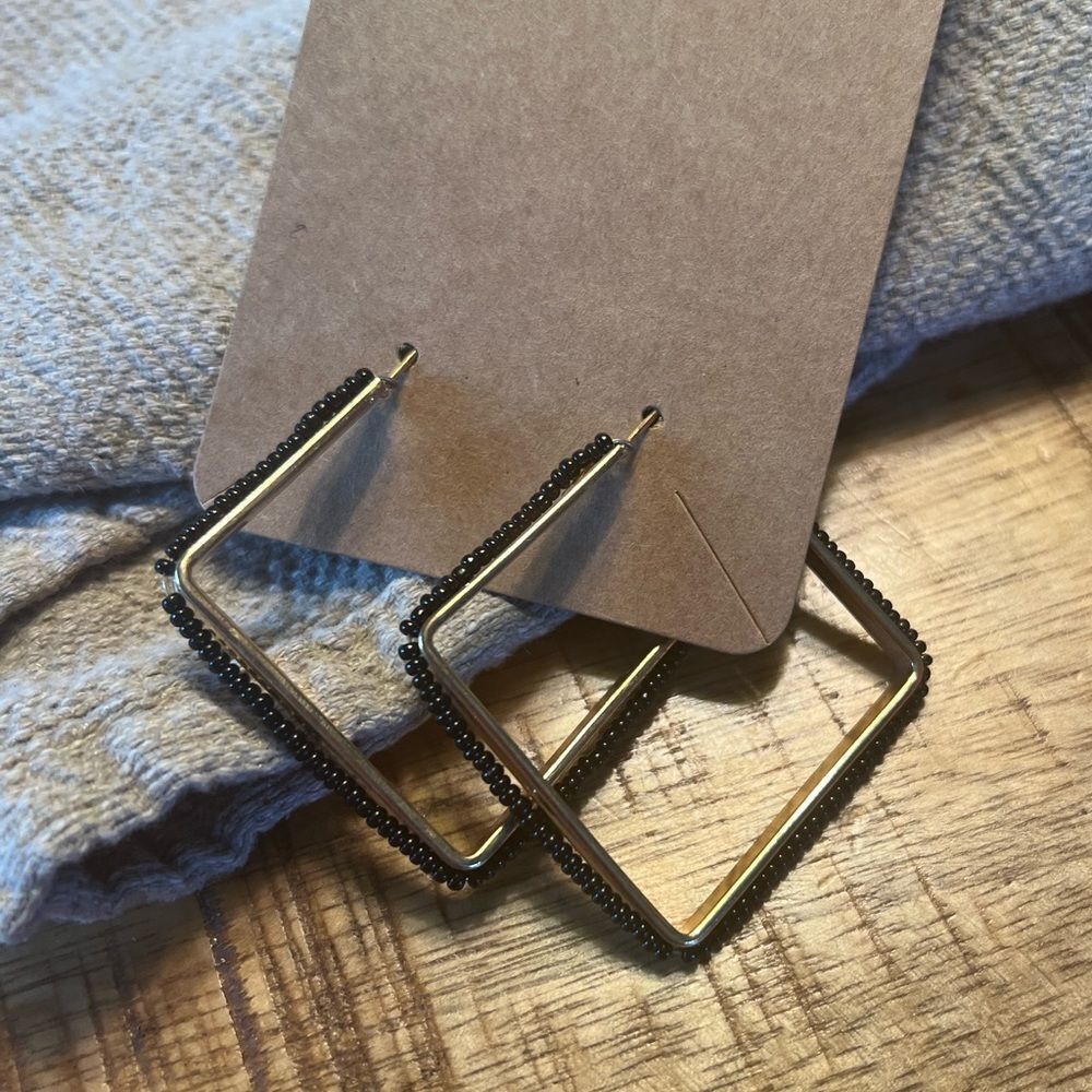 Square hoop earrings